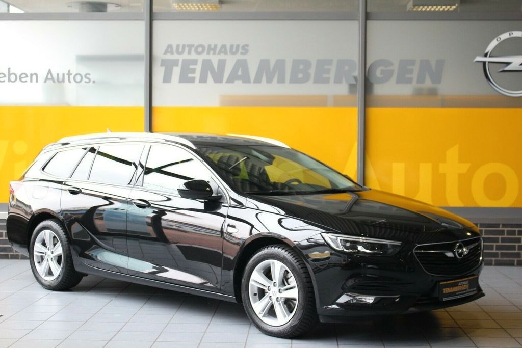 Opel Insignia B Sports Tourer 4x4 INNOVATION - Car: picture 1 Opel Insignia B Sports Tourer 4x4 INNOVATION - Car: picture 1