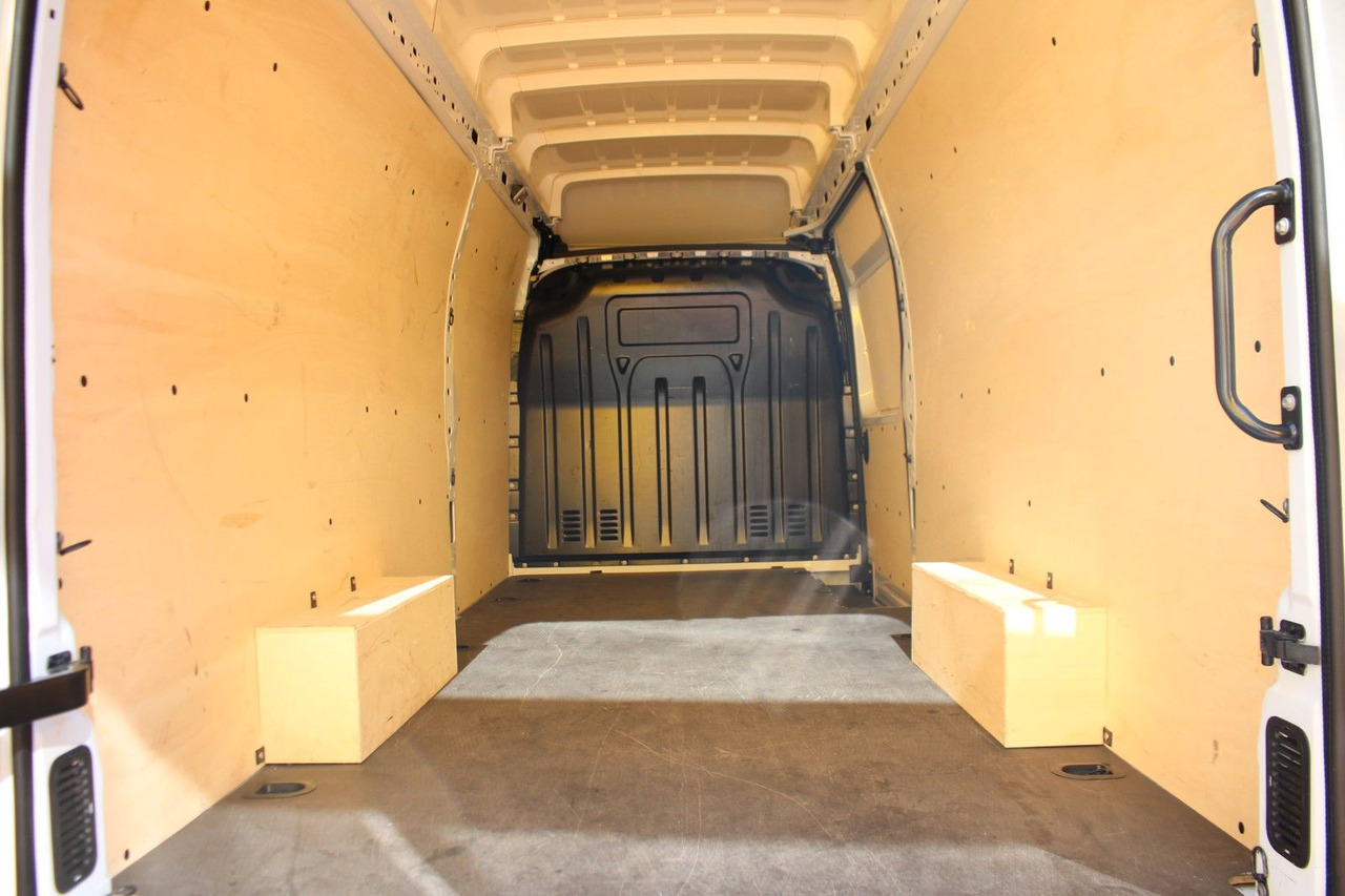 Panel van Renault Master Kasten L4H3 GKa 3,5t Kamera: picture 8