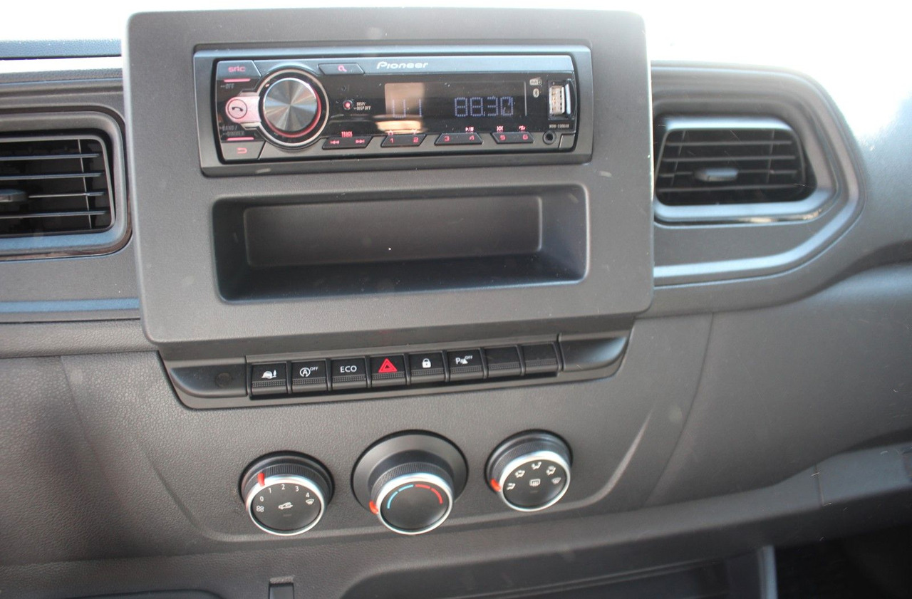 Panel van Renault Master Kasten L4H3 GKa 3,5t Kamera: picture 12