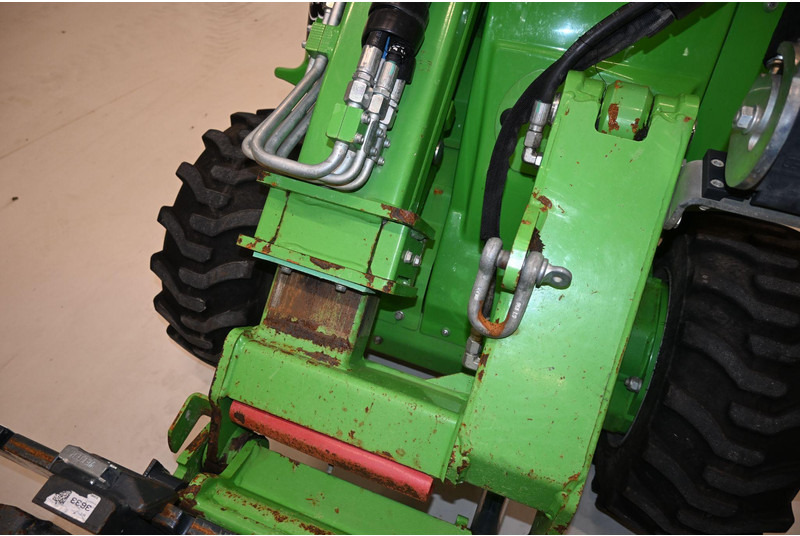 Wheel loader Avant 423: picture 18