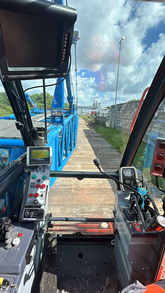 Crawler crane KOBELCO 7250: picture 9