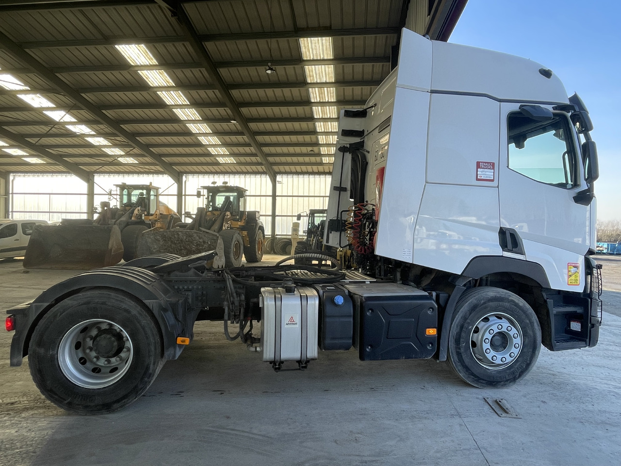RENAULT T460 - Tractor unit: picture 4 RENAULT T460 - Tractor unit: picture 4