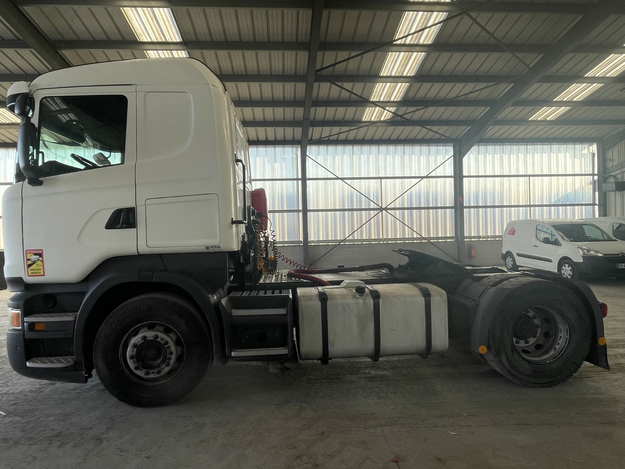 SCANIA R410 - Tractor unit: picture 5 SCANIA R410 - Tractor unit: picture 5