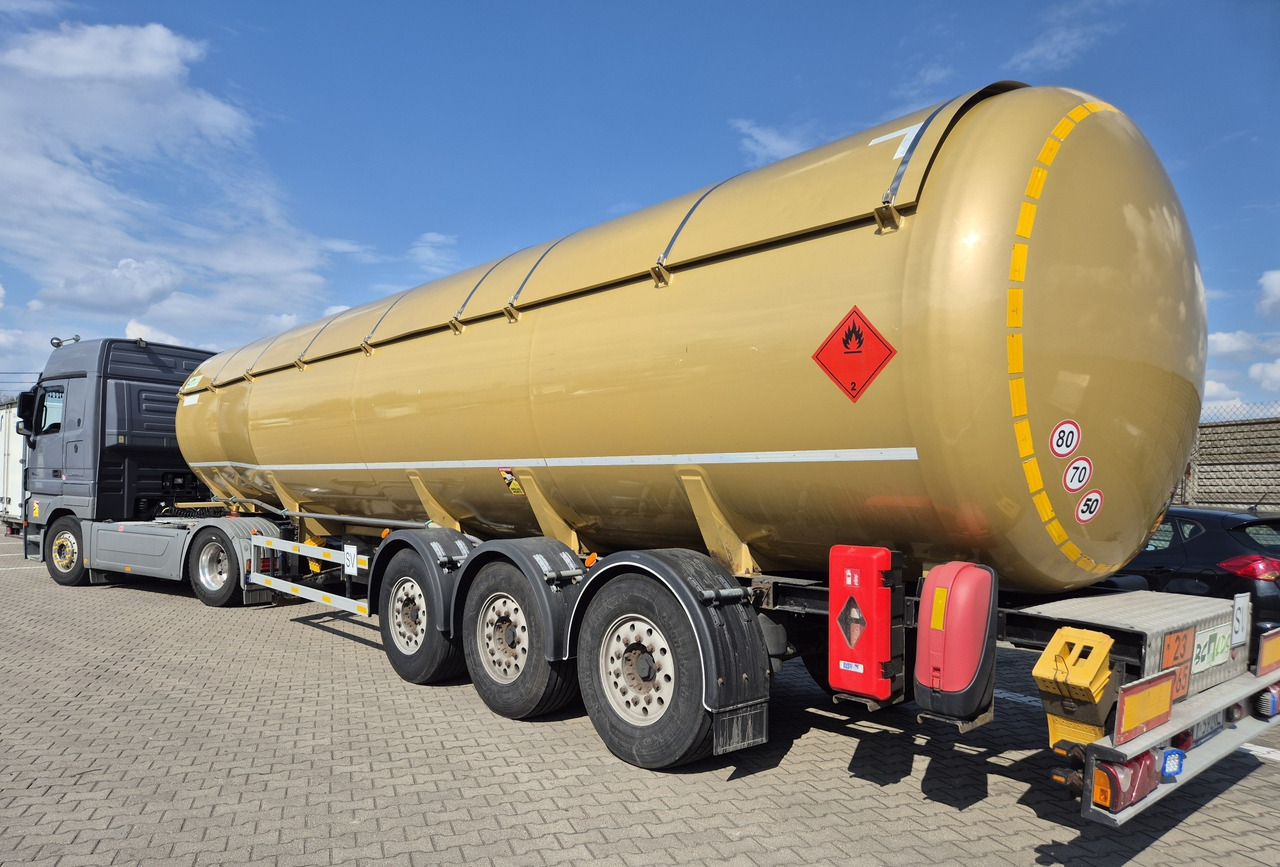 BC-LDS NCG-50 /LPG/ GPL/ PROPANE/ Mercedes axels - Tank semi-trailer: picture 1 BC-LDS NCG-50 /LPG/ GPL/ PROPANE/ Mercedes axels - Tank semi-trailer: picture 1