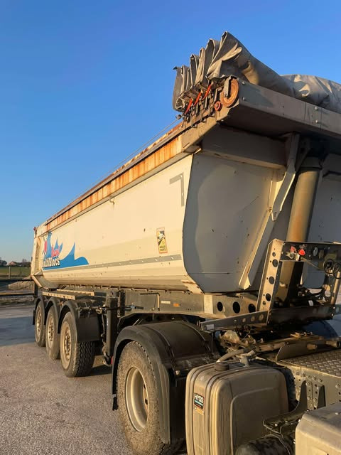 Schmitz cargobull SGF*S3 - Tipper semi-trailer: picture 2 Schmitz cargobull SGF*S3 - Tipper semi-trailer: picture 2