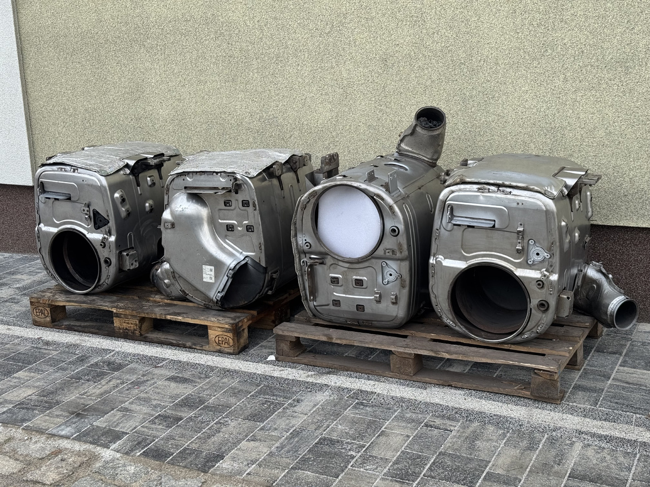 DAF XF 106 XG CF Efficient catalytic converters - Exhaust system for Truck: picture 3 DAF XF 106 XG CF Efficient catalytic converters - Exhaust system for Truck: picture 3