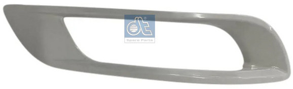 DAF XF106 Afdekkap Rechts 1880379 - Bumper for Truck: picture 1 DAF XF106 Afdekkap Rechts 1880379 - Bumper for Truck: picture 1