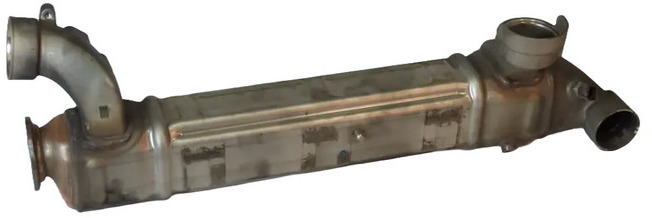 DAF XF106 EGR Koeler 2037340 - EGR cooler for Truck: picture 1 DAF XF106 EGR Koeler 2037340 - EGR cooler for Truck: picture 1