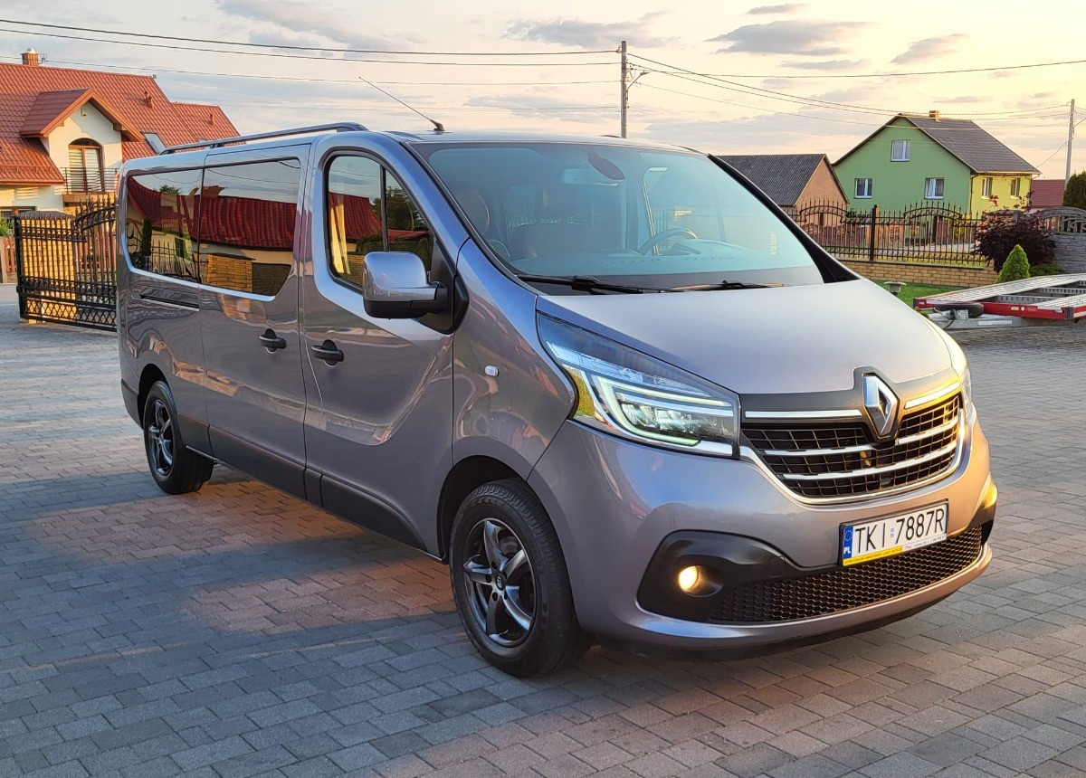 Renault Trafic Long 9-osobowy 2.0 150ps. - Combi van: picture 5 Renault Trafic Long 9-osobowy 2.0 150ps. - Combi van: picture 5