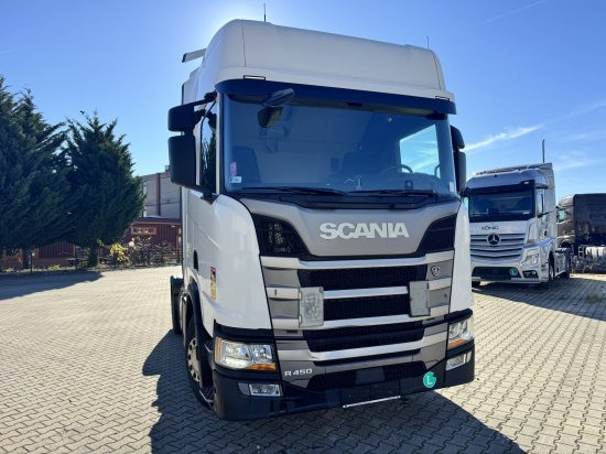 Scania R450 DC 13 164 Euro 6 Highline Retarder - Tractor unit: picture 2 Scania R450 DC 13 164 Euro 6 Highline Retarder - Tractor unit: picture 2