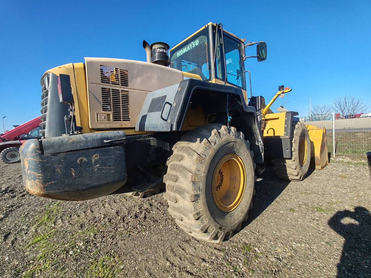 Komatsu WA320-5 - Wheel loader: picture 4 Komatsu WA320-5 - Wheel loader: picture 4