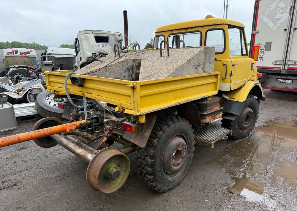 Mercedes-Benz UNIMOG 406B - Municipal/ Special vehicle: picture 4 Mercedes-Benz UNIMOG 406B - Municipal/ Special vehicle: picture 4
