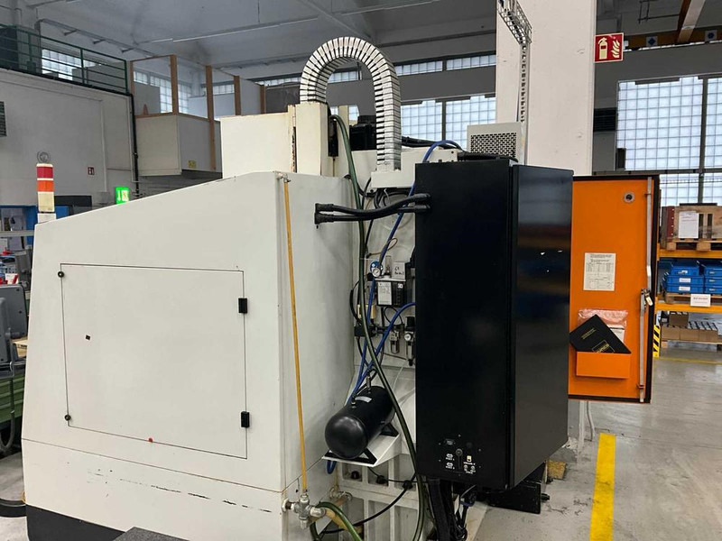 Hurco VMX 30 - Metalworking machinery: picture 5 Hurco VMX 30 - Metalworking machinery: picture 5