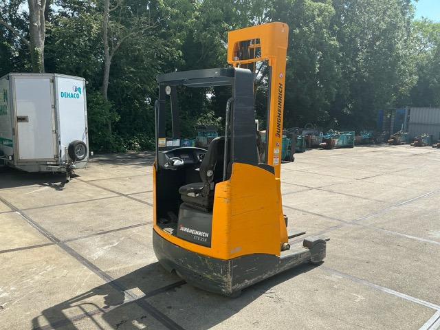Jungheinrich ETV 214 - Forklift: picture 4 Jungheinrich ETV 214 - Forklift: picture 4