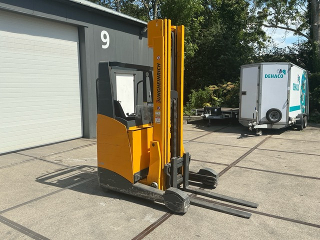Jungheinrich ETV 214 - Forklift: picture 2 Jungheinrich ETV 214 - Forklift: picture 2