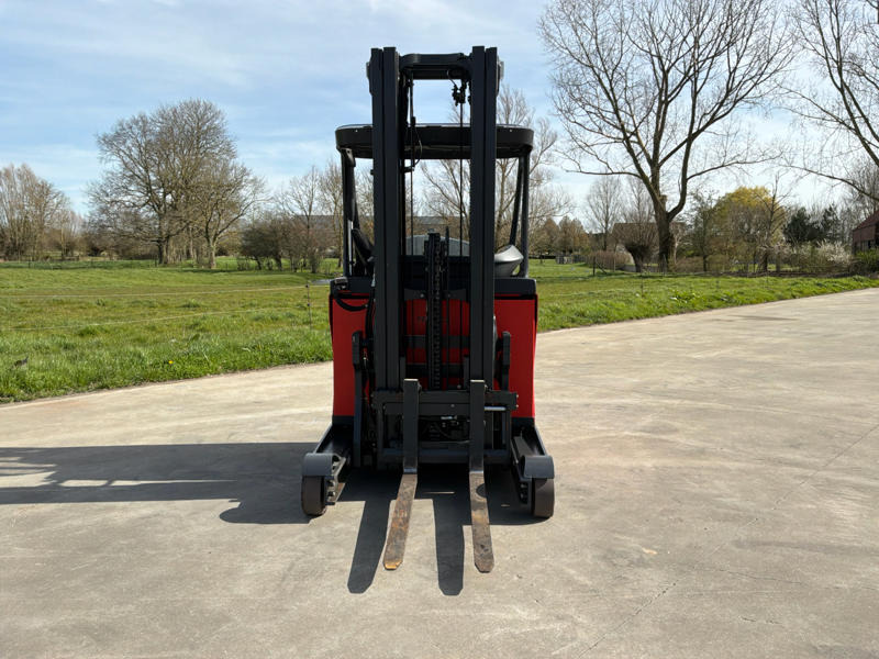 Linde R12B - Electric forklift: picture 2 Linde R12B - Electric forklift: picture 2