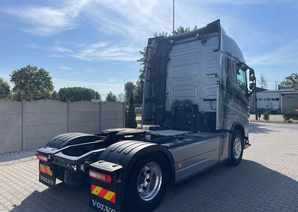 Tractor unit Volvo FH 460: picture 6