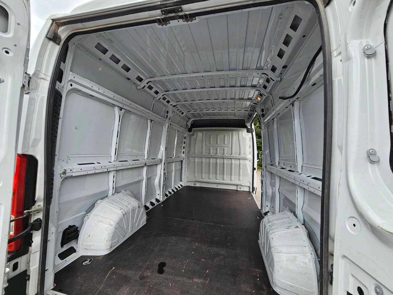 Panel van Opel MOVANO DUCATO L3H2 erst 35tkm Leichter unfall: picture 6