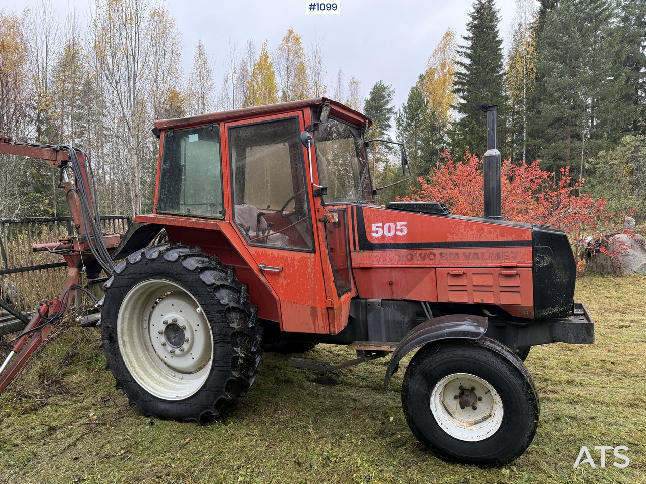 Valmet 505 Tractor and forestry trailer - Farm tractor, Forestry trailer: picture 1 Valmet 505 Tractor and forestry trailer - Farm tractor, Forestry trailer: picture 1