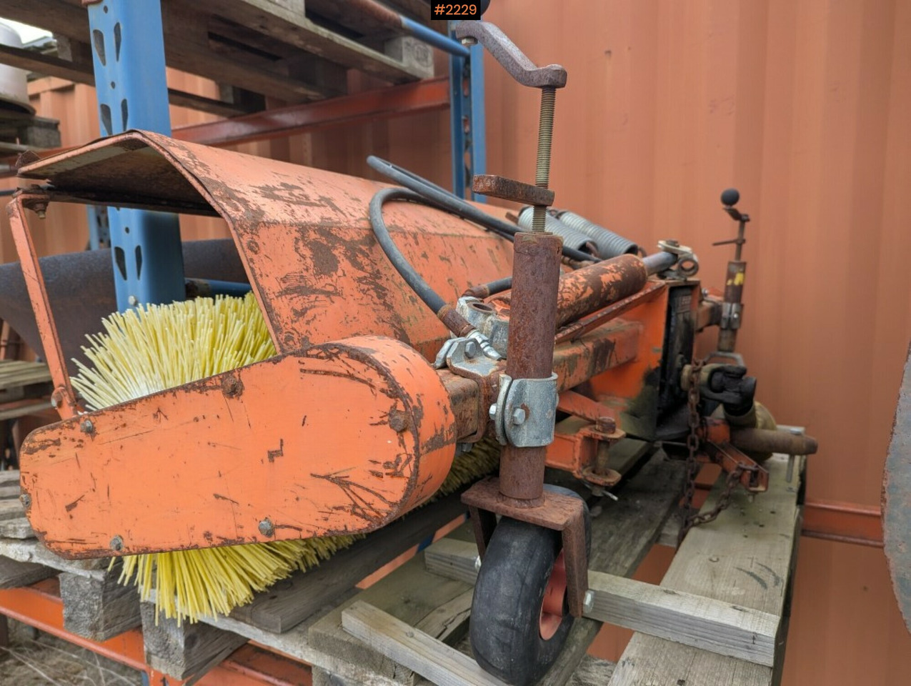 Tractor Holder P60 with multiple implements - Farm tractor: picture 4 Tractor Holder P60 with multiple implements - Farm tractor: picture 4