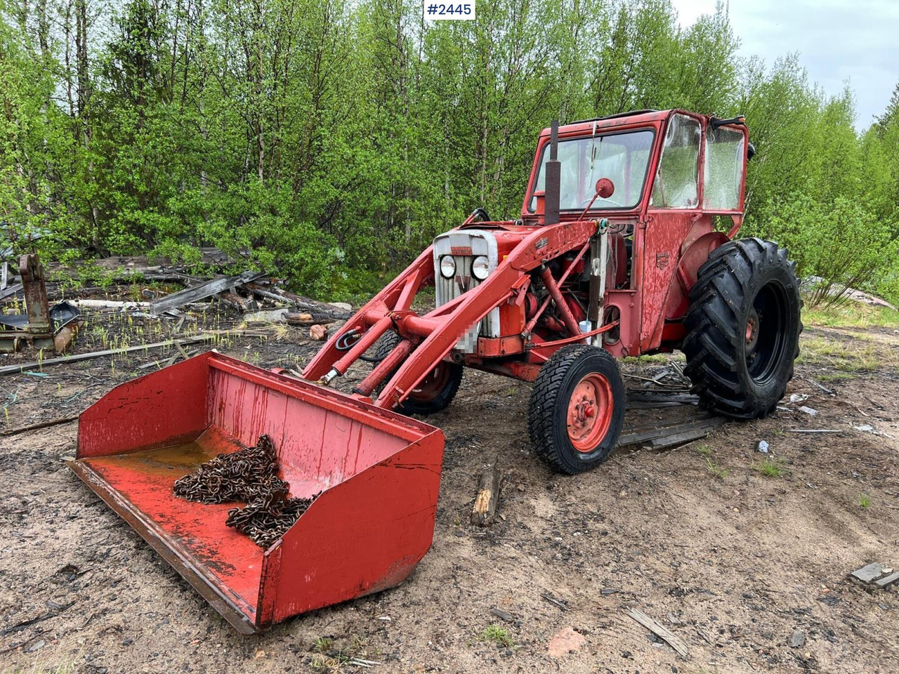 VALMET 565 Tractor with bucket - Farm tractor: picture 1 VALMET 565 Tractor with bucket - Farm tractor: picture 1