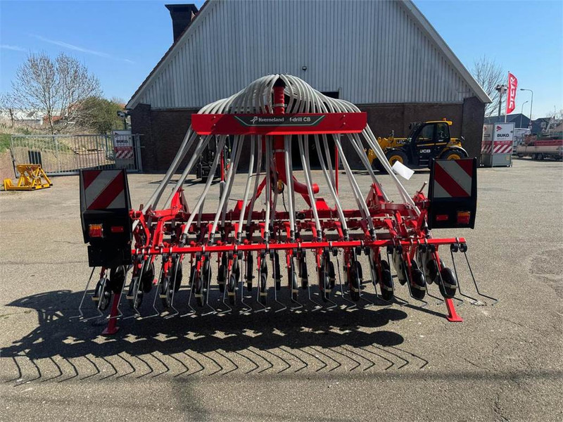 Kverneland CB 3000 3 punt - Combine seed drill: picture 2 Kverneland CB 3000 3 punt - Combine seed drill: picture 2