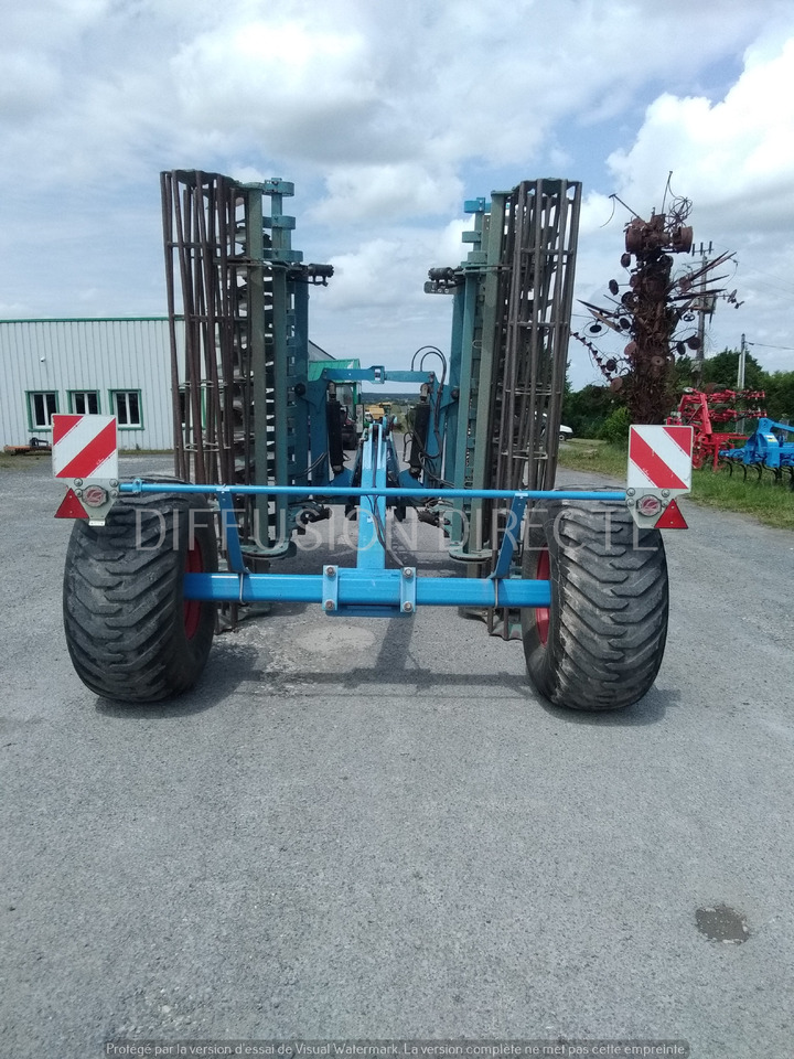 LEMKEN DECHAUMEUR A DISQUES HELIODOR H 8 SF - Disc harrow: picture 5 LEMKEN DECHAUMEUR A DISQUES HELIODOR H 8 SF - Disc harrow: picture 5