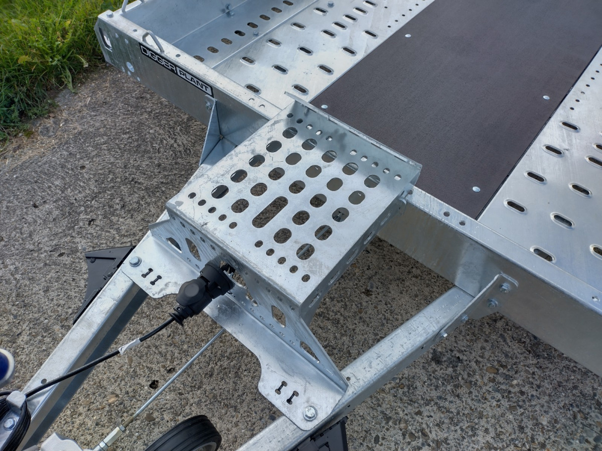 BRIAN JAMES TRAILERS DiggerPlant 543-1320 - Plant trailer: picture 5 BRIAN JAMES TRAILERS DiggerPlant 543-1320 - Plant trailer: picture 5