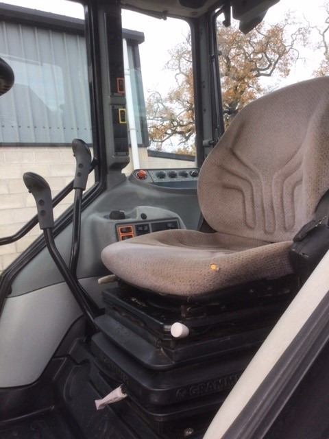Farm tractor 2016 Valtra A93, one local owner machine: picture 8