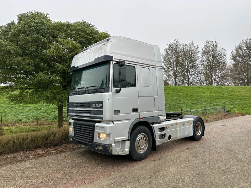 DAF XF 530 4X2 Manual EUR3 LOW KM - Tractor unit: picture 1 DAF XF 530 4X2 Manual EUR3 LOW KM - Tractor unit: picture 1