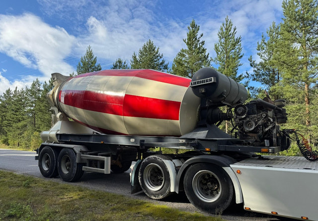 Concrete mixer semi-trailer Liebherr12m3 Perävaunu: picture 6