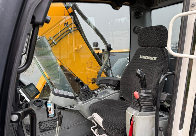 Crawler excavator LiebherrR920 Compact + Marttiini: picture 16 Crawler excavator LiebherrR920 Compact + Marttiini: picture 16