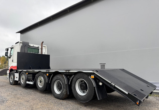 SisuR500 10x4 - Dropside/ Flatbed truck: picture 3 SisuR500 10x4 - Dropside/ Flatbed truck: picture 3