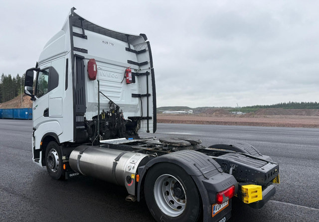 IvecoS-Way 460 4x2 LNG / LBG - Tractor unit: picture 3 IvecoS-Way 460 4x2 LNG / LBG - Tractor unit: picture 3