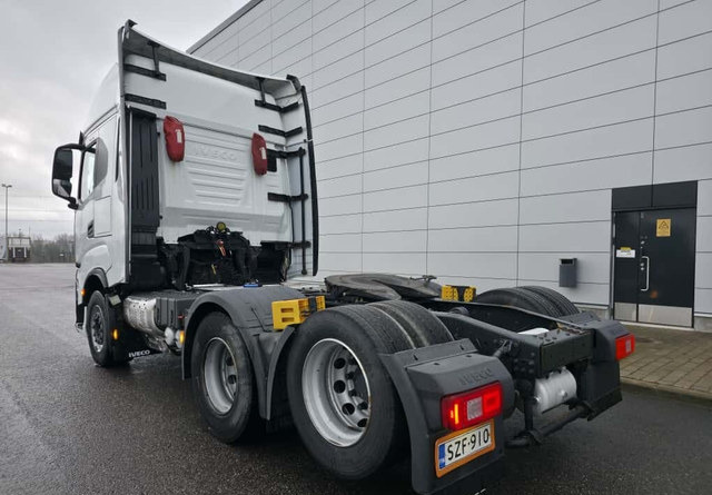 IvecoS-Way 480 6x2 Hieno! - Tractor unit: picture 3 IvecoS-Way 480 6x2 Hieno! - Tractor unit: picture 3