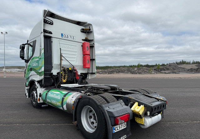 IvecoStralis 440 4x2 LNG / LBG - Tractor unit: picture 3 IvecoStralis 440 4x2 LNG / LBG - Tractor unit: picture 3