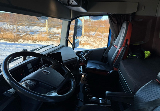 Box truck Volvo fh16: picture 18