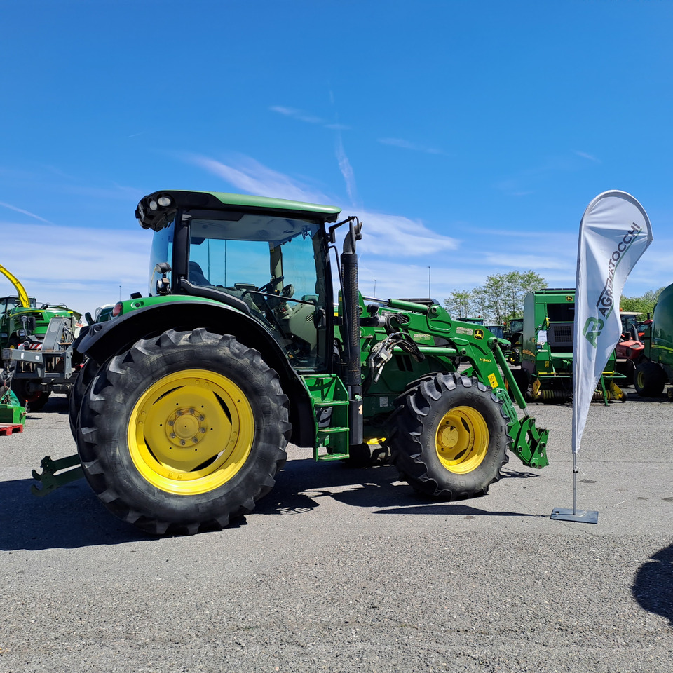 JOHN DEERE 6125R - Farm tractor: picture 2 JOHN DEERE 6125R - Farm tractor: picture 2