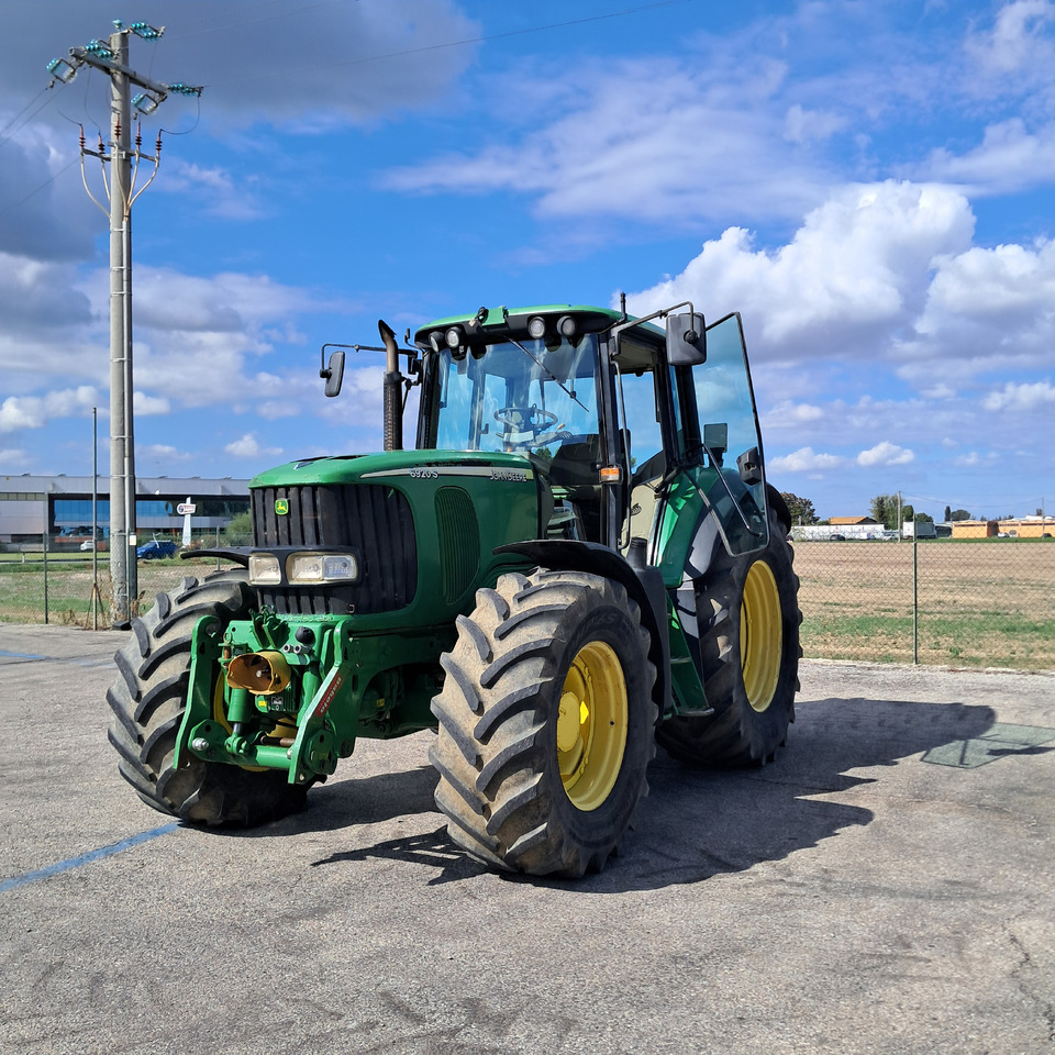 JOHN DEERE 6920S - Farm tractor: picture 1 JOHN DEERE 6920S - Farm tractor: picture 1