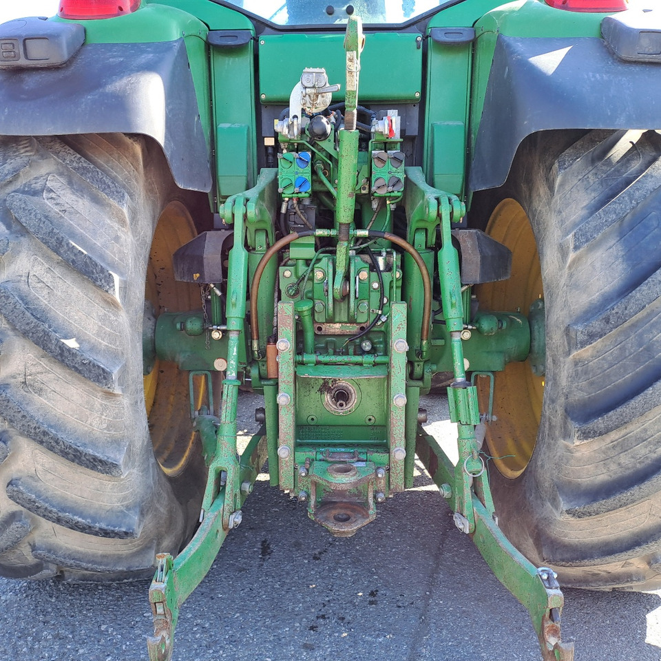 Farm tractor JOHN DEERE 7530 PREMIUM: picture 6