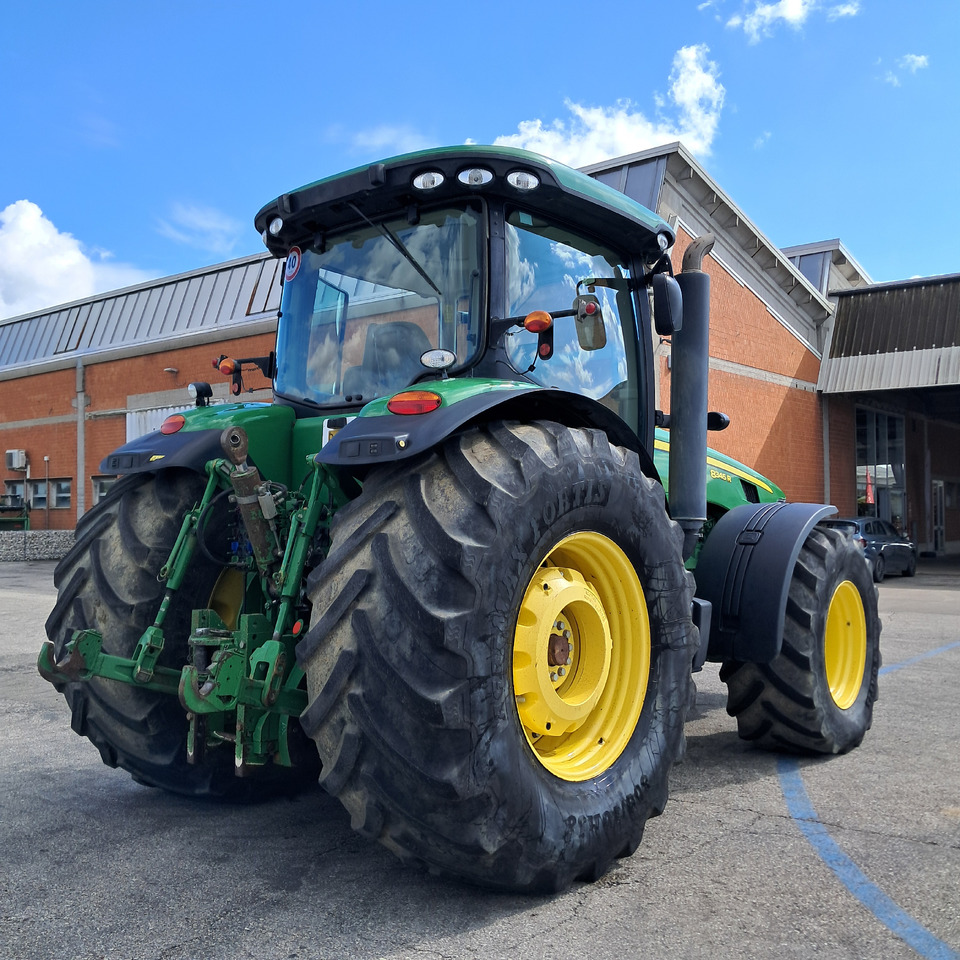 JOHN DEERE 8345 R - Farm tractor: picture 5 JOHN DEERE 8345 R - Farm tractor: picture 5