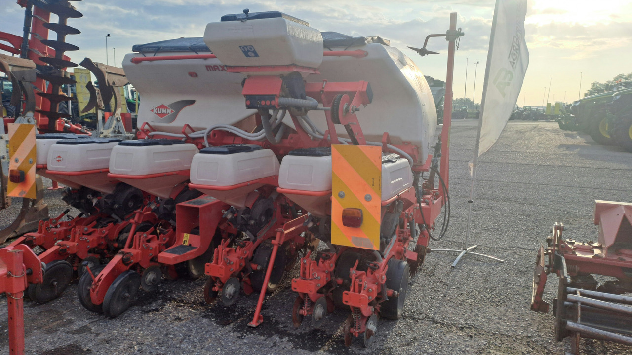 SEMINATRICE DI PRECISIONE KUHN MAXIMA 2 TD - Seed drill: picture 3 SEMINATRICE DI PRECISIONE KUHN MAXIMA 2 TD - Seed drill: picture 3