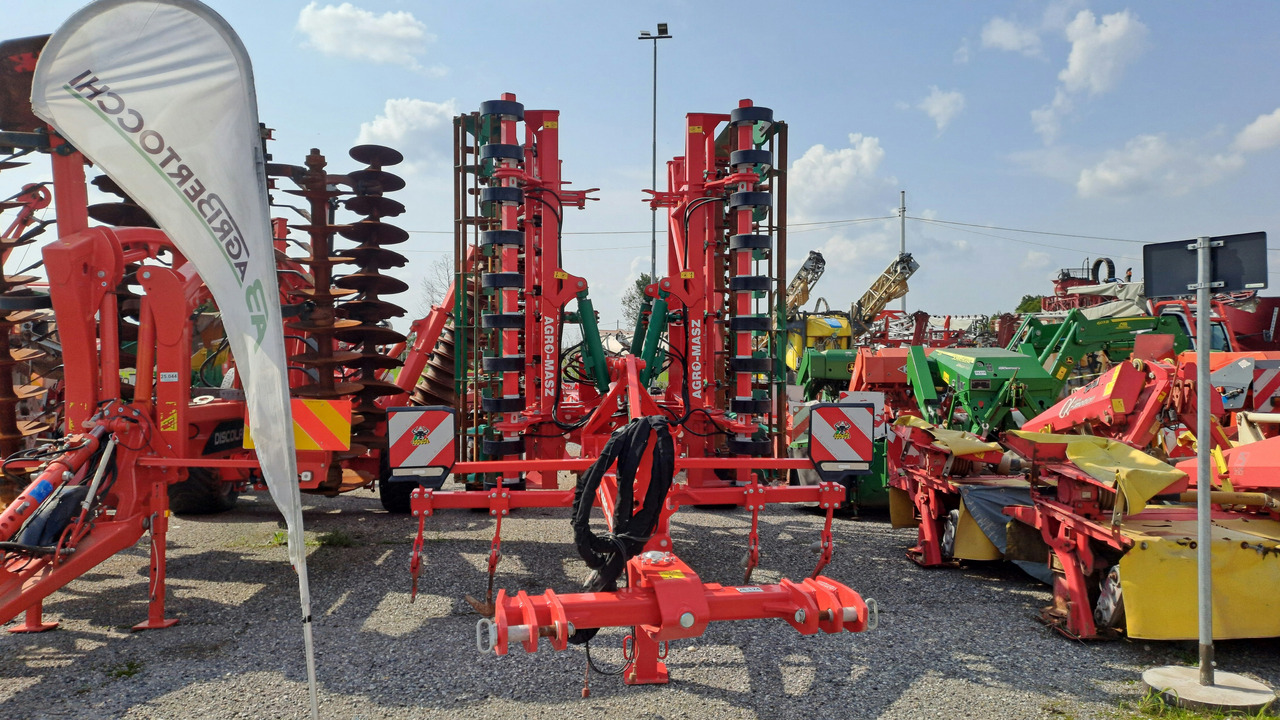 VIBROCOLTIVATORE AGRO-MASZ AUC50 - Harrow: picture 3 VIBROCOLTIVATORE AGRO-MASZ AUC50 - Harrow: picture 3