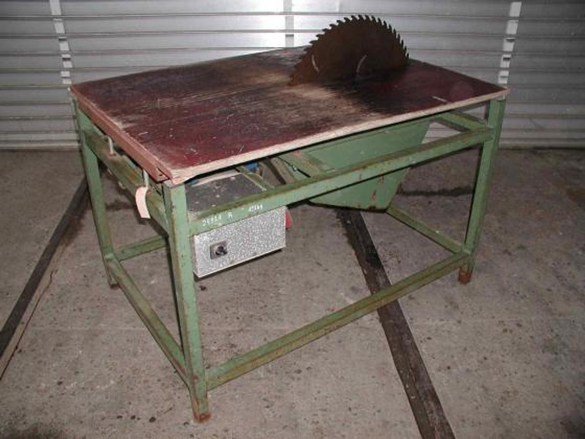 Brennholz-Kreissäge EIGENBAU - Woodworking machinery: picture 1 Brennholz-Kreissäge EIGENBAU - Woodworking machinery: picture 1