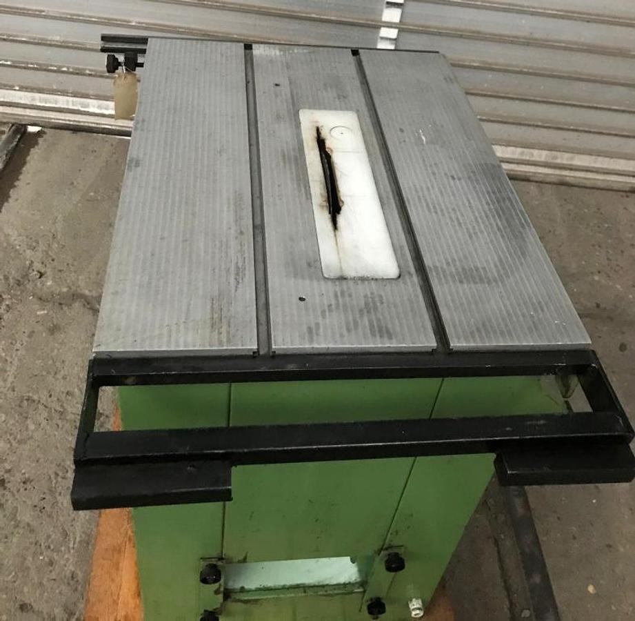 Präzisions-Holzkreissäge ULMIA - Woodworking machinery: picture 4 Präzisions-Holzkreissäge ULMIA - Woodworking machinery: picture 4