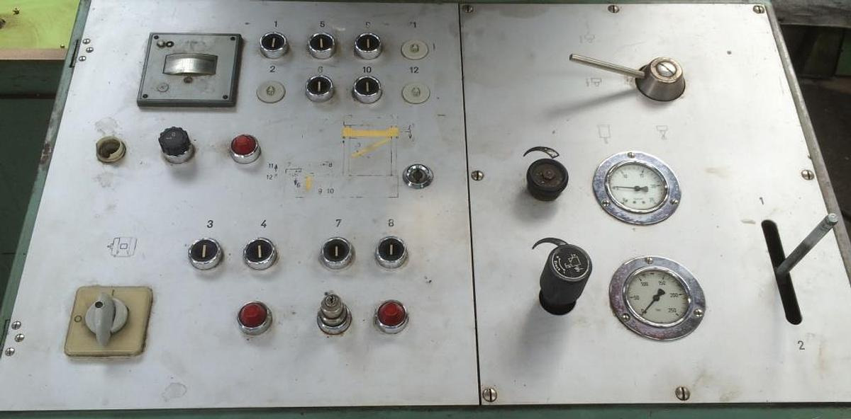 Tuschierpresse REIS - Metalworking machinery: picture 3 Tuschierpresse REIS - Metalworking machinery: picture 3