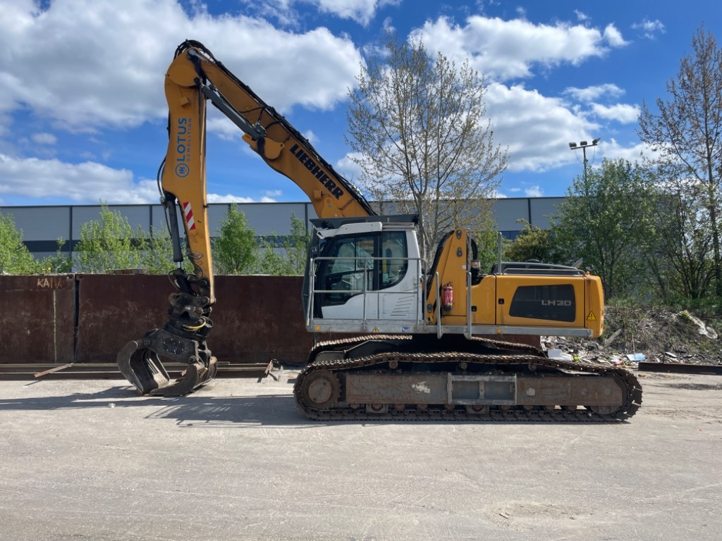 Liebherr LH 30 C Litronic - Waste/ Industry handler: picture 1 Liebherr LH 30 C Litronic - Waste/ Industry handler: picture 1