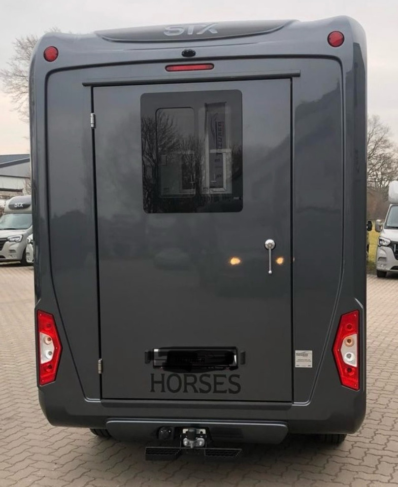 RENAULT Master - Horse truck: picture 3 RENAULT Master - Horse truck: picture 3
