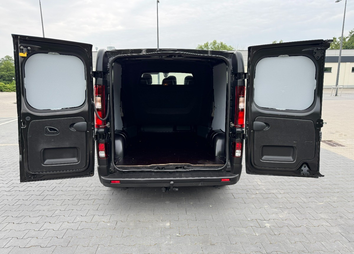 Renault Trafic 2.0 DCI LONG 2021 23 Brygadówka 6os 6 miejsc Spaceclass JAK NOWY on lease Renault Trafic 2.0 DCI LONG 2021 23 Brygadówka 6os 6 miejsc Spaceclass JAK NOWY: picture 7