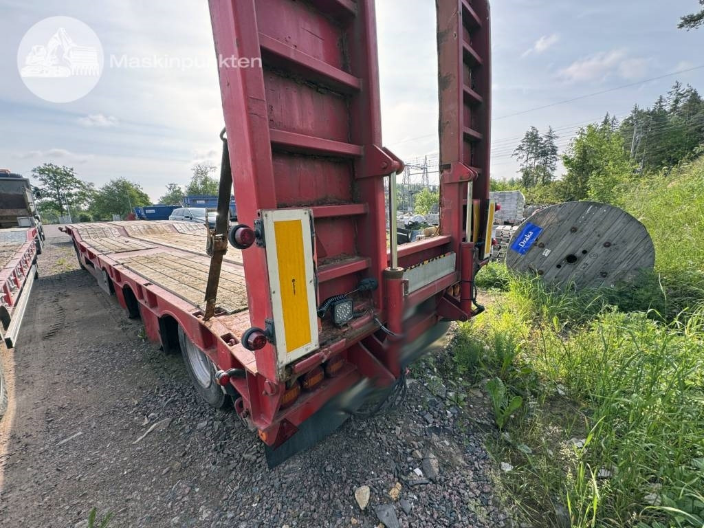 Chieftain COMM Maskinsläp - Low loader trailer: picture 2 Chieftain COMM Maskinsläp - Low loader trailer: picture 2